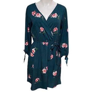 Speed Control Floral Dress with Tie Sleeves Size M